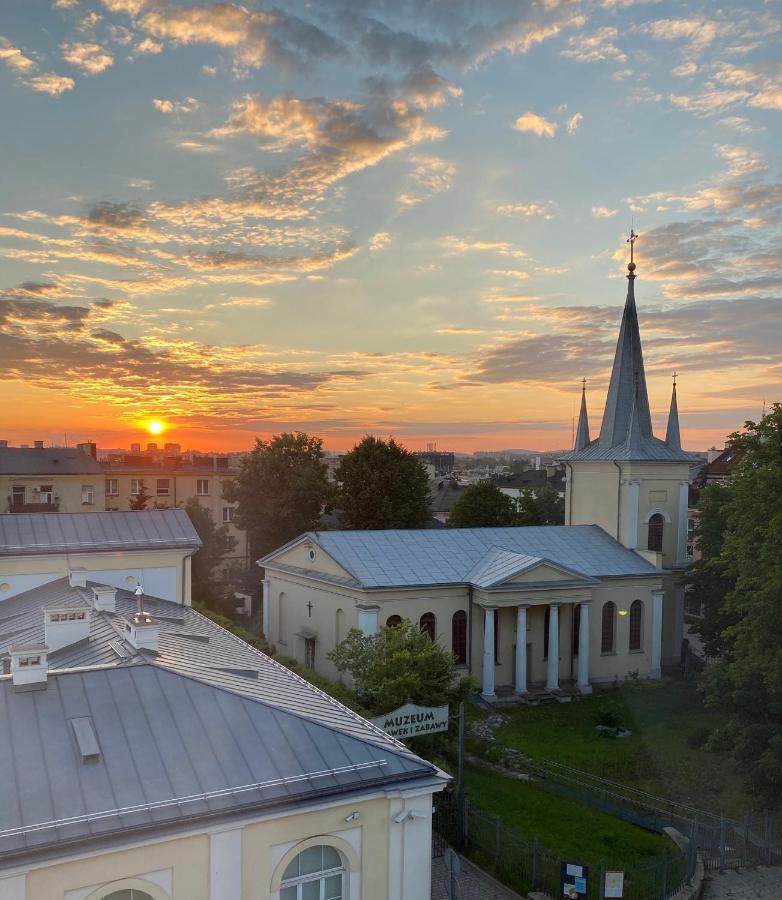 Apartament Plac Moniuszki 11 Kielce Kültér fotó