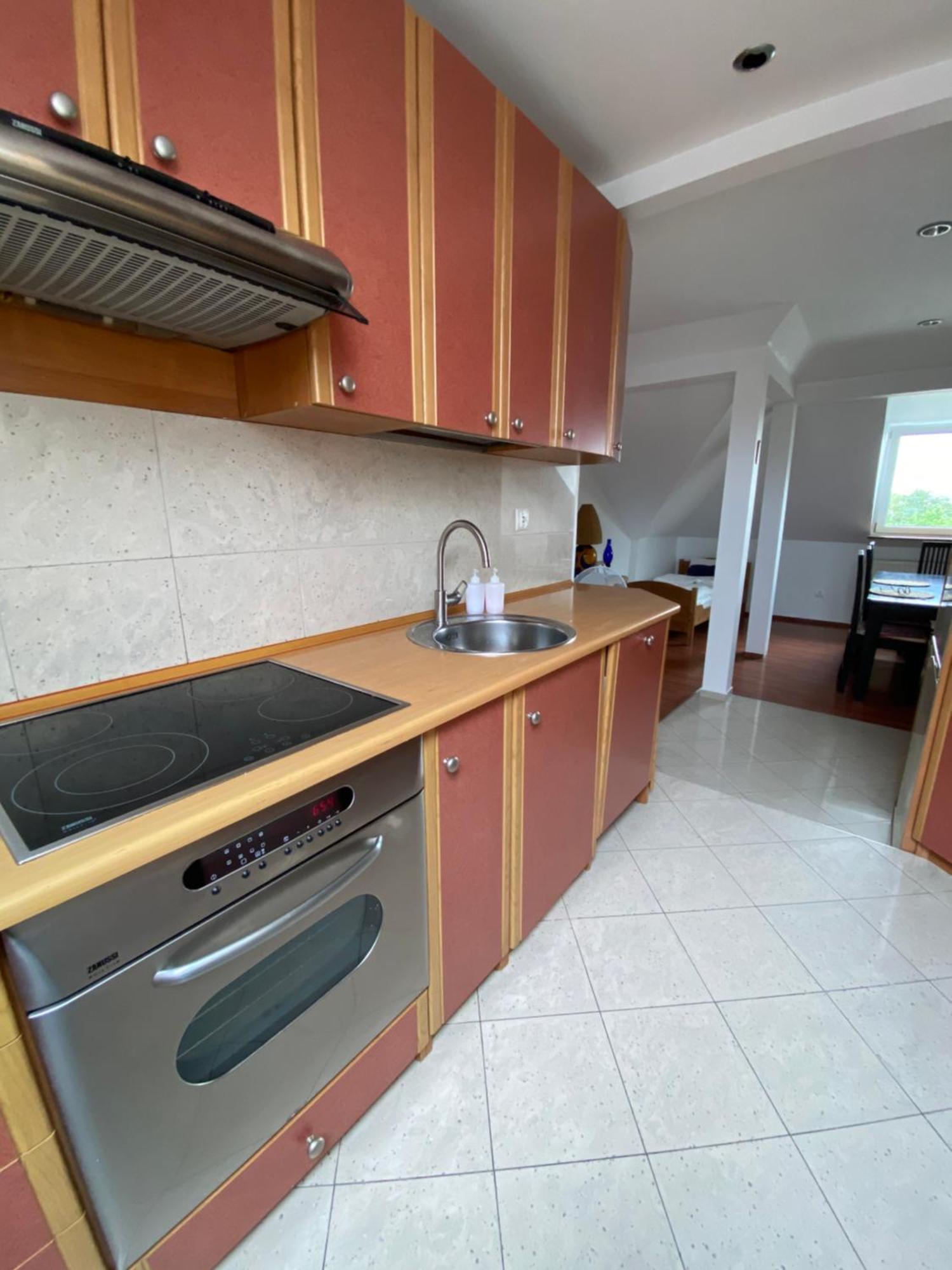 Apartament Plac Moniuszki 11 Kielce Kültér fotó