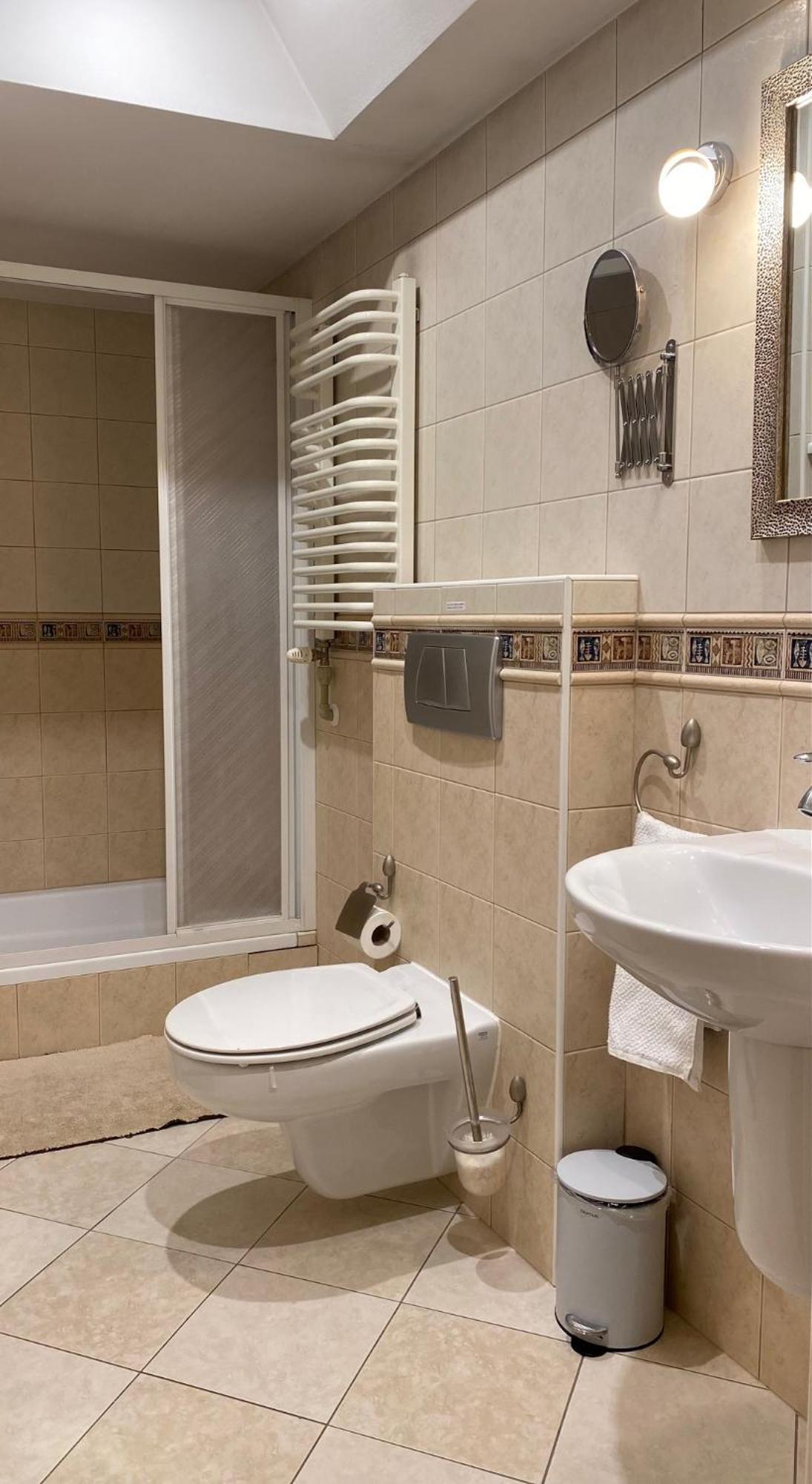 Apartament Plac Moniuszki 11 Kielce Kültér fotó